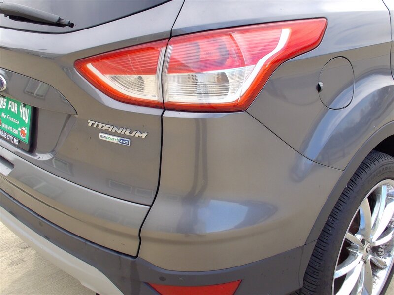 2013 Ford Escape Titanium - Photo 32 - Pleasant Valley, MO 64068