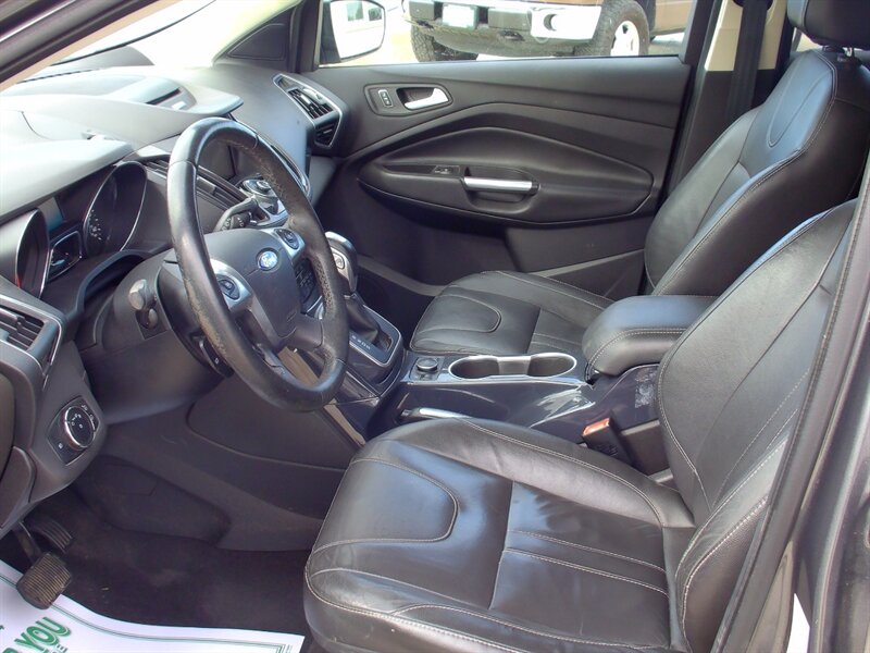 2013 Ford Escape Titanium - Photo 10 - Pleasant Valley, MO 64068