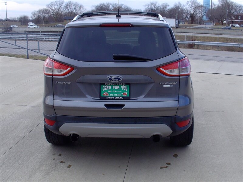 2013 Ford Escape Titanium - Photo 6 - Pleasant Valley, MO 64068