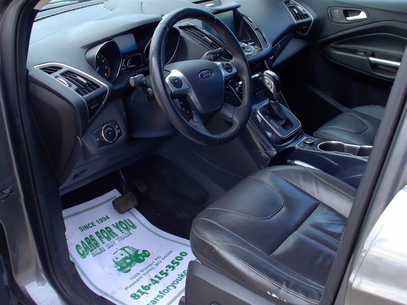 2013 Ford Escape Titanium - Photo 9 - Pleasant Valley, MO 64068