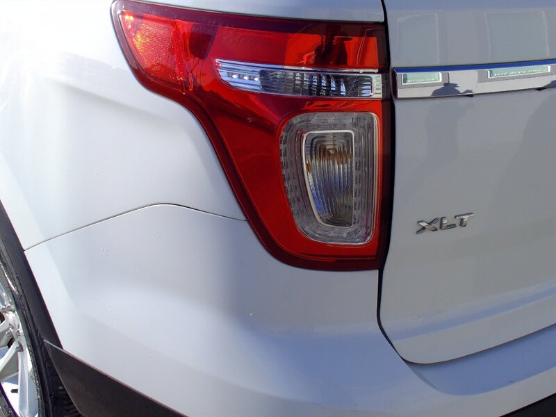 2013 Ford Explorer XLT   - Photo 23 - Pleasant Valley, MO 64068