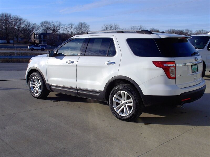 2013 Ford Explorer XLT   - Photo 7 - Pleasant Valley, MO 64068