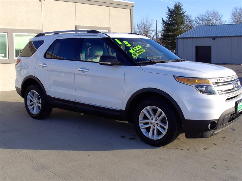2013 Ford Explorer XLT   - Photo 3 - Pleasant Valley, MO 64068