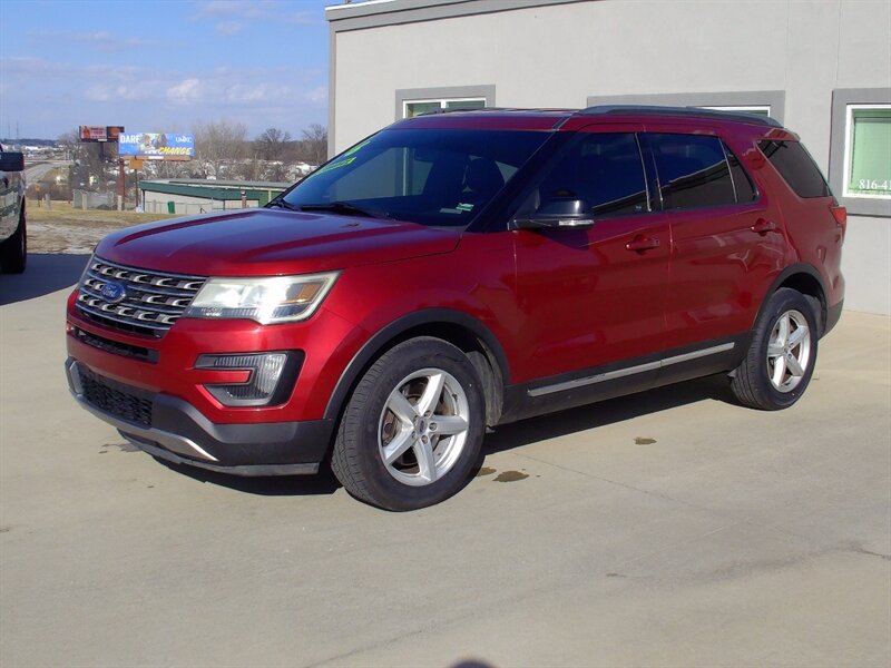 2016 Ford Explorer XLT  
