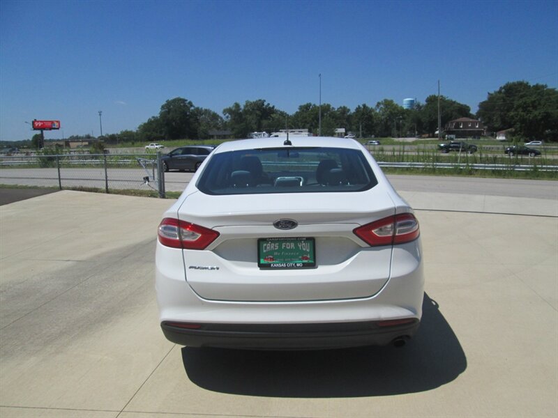 2013 Ford Fusion S   - Photo 6 - Pleasant Valley, MO 64068