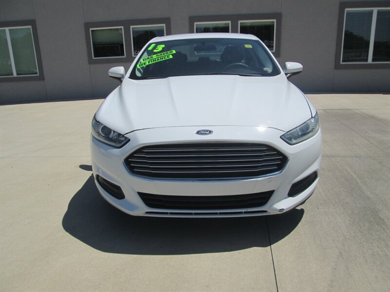 2013 Ford Fusion S   - Photo 2 - Pleasant Valley, MO 64068