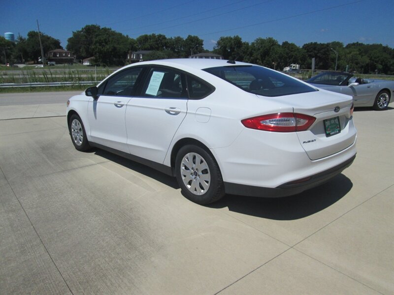 2013 Ford Fusion S   - Photo 7 - Pleasant Valley, MO 64068