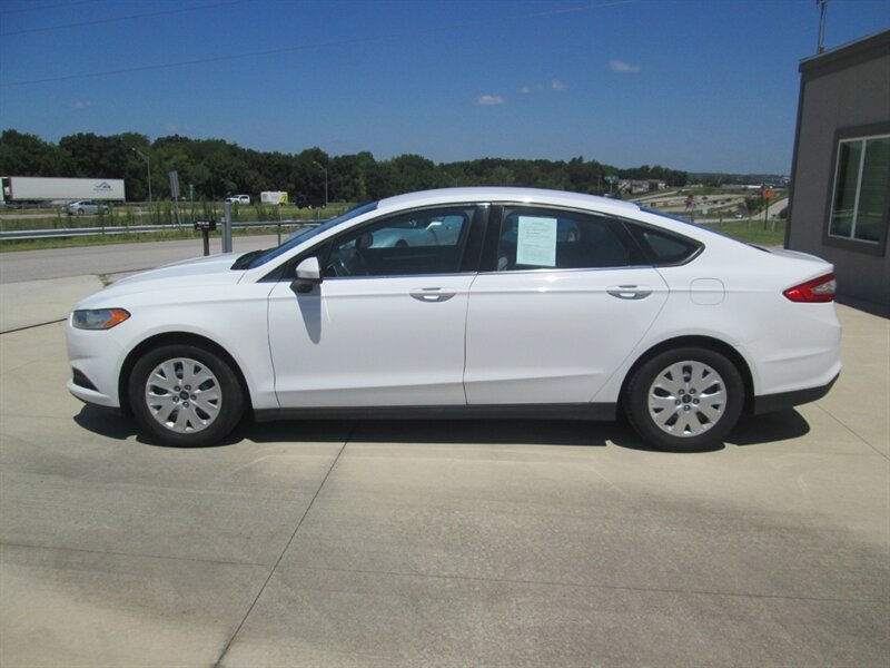 2013 Ford Fusion S   - Photo 8 - Pleasant Valley, MO 64068