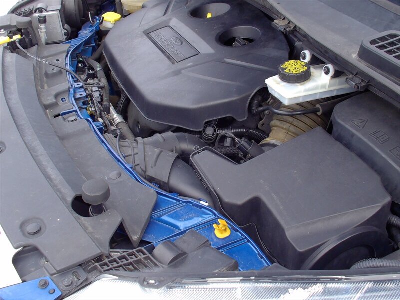 2017 Ford Escape SE - Photo 36 - Pleasant Valley, MO 64068