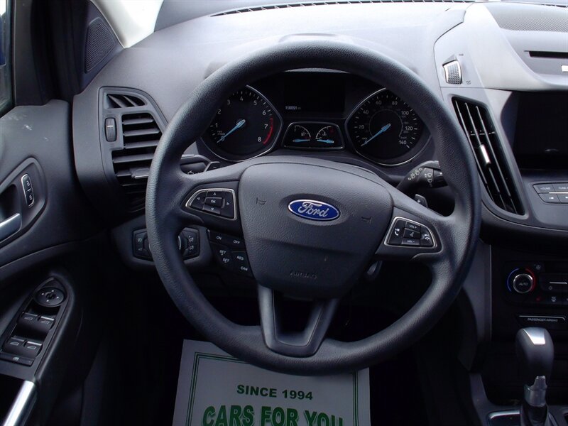 2017 Ford Escape SE - Photo 20 - Pleasant Valley, MO 64068