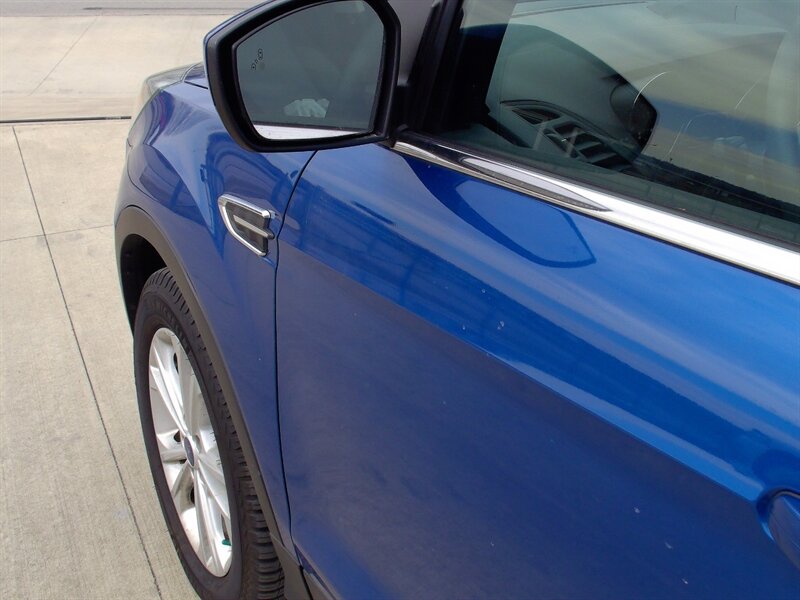 2017 Ford Escape SE - Photo 24 - Pleasant Valley, MO 64068