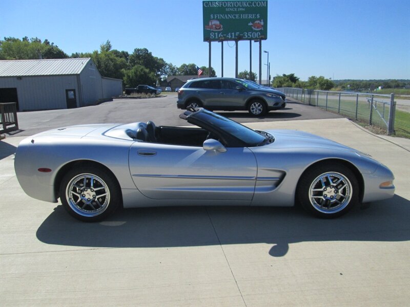 2000 Chevrolet Corvette   - Photo 5 - Pleasant Valley, MO 64068