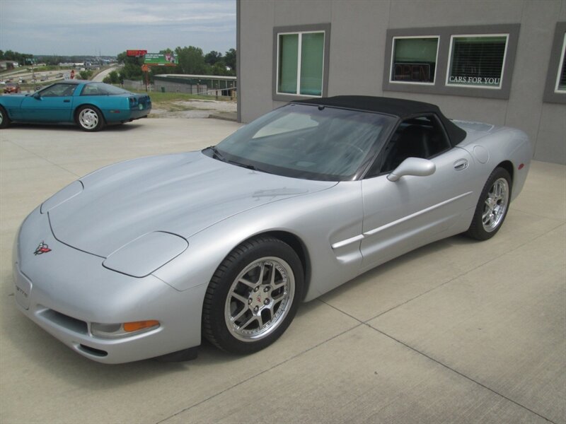 2000 Chevrolet Corvette   - Photo 2 - Pleasant Valley, MO 64068