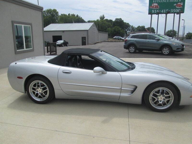 2000 Chevrolet Corvette   - Photo 6 - Pleasant Valley, MO 64068