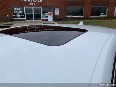 2019 Ford Fusion Hybrid Titanium   - Photo 17 - Pataskala, OH 43062