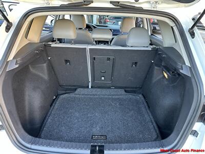 2023 Volkswagen Taos SE  w/Bk Up Camera - Photo 35 - San Marcos, CA 92078