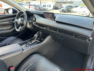 2020 Mazda Mazda3 Sedan Premium w/Bk Up Camera - Photo 10 - San Marcos, CA 92078