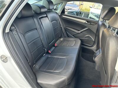 2020 Volkswagen Passat SE  w/Bk Up Camera - Photo 15 - San Marcos, CA 92078