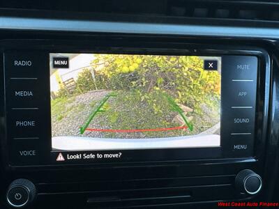 2020 Volkswagen Passat SE  w/Bk Up Camera - Photo 5 - San Marcos, CA 92078