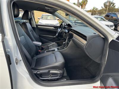 2020 Volkswagen Passat SE  w/Bk Up Camera - Photo 14 - San Marcos, CA 92078