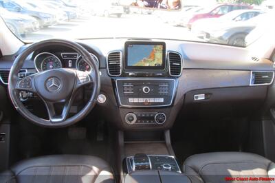 2017 Mercedes-Benz GLE 350 4MATIC  w/Navigation and Back up Camera - Photo 3 - San Diego, CA 92111