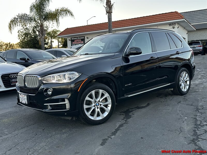 2016 BMW X5 xDrive40e, plug-in Hybrid  AWD- w/Navigation and Back up Camera