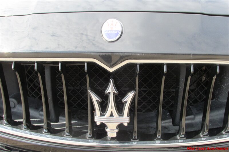 2014 Maserati Ghibli photo