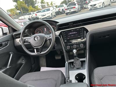 2021 Volkswagen Passat S  w/Bk Up Camera - Photo 4 - San Marcos, CA 92078