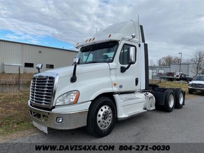 2015 Freightliner Cascadia Cab Tandem Axle Tractor Trailer With A DD15 Diesel   - Photo 1 - North Chesterfield, VA 23237
