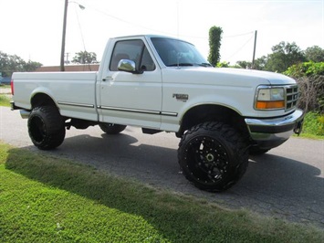 1997 Ford F-350 XLT   - Photo 4 - North Chesterfield, VA 23237
