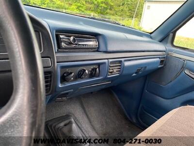 1996 Ford Bronco XLT 4x4 OBS Classic   - Photo 10 - North Chesterfield, VA 23237