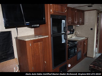 2013 Work and Play Forest River Ultra Travel Trailer (SOLD)   - Photo 18 - North Chesterfield, VA 23237