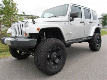2008 Jeep Wrangler Unlimited Sahara Lifted Off Road 4X4 Manual   - Photo 2 - North Chesterfield, VA 23237