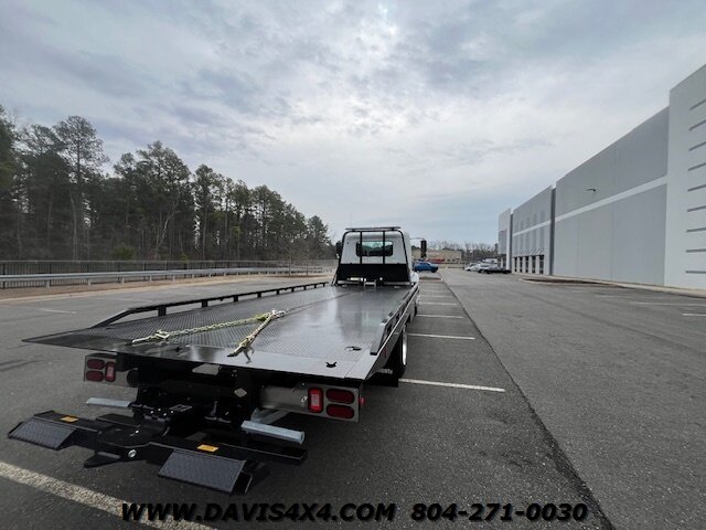 2025 Hino L6 Century Rollback Tow Truck - Photo 12 - North Chesterfield, VA 23237