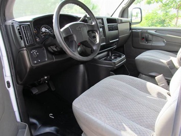 2006 Chevrolet Express 2500 (SOLD)   - Photo 12 - North Chesterfield, VA 23237