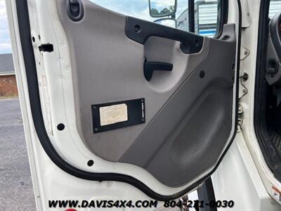 2014 Freightliner M2 26 Foot Box Truck   - Photo 11 - North Chesterfield, VA 23237