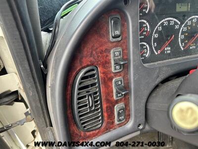 2014 Freightliner M2 26 Foot Box Truck   - Photo 16 - North Chesterfield, VA 23237