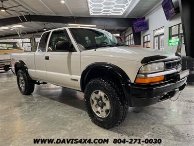 2001 Chevrolet S-10 ZR2 Off Road 4x4 Extended Cab Pickup   - Photo 2 - North Chesterfield, VA 23237