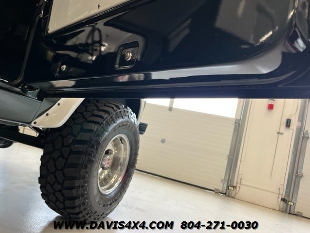 1966 Ford Bronco Half Cab 4x4 Restored Classic - Photo 10 - North Chesterfield, VA 23237