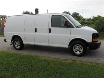 2007 Chevrolet Express 1500 (SOLD)   - Photo 4 - North Chesterfield, VA 23237