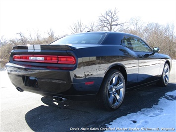 2011 Dodge Challenger RT Stripes Low Mileage Sports   - Photo 11 - North Chesterfield, VA 23237