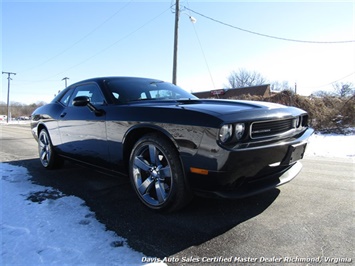 2011 Dodge Challenger RT Stripes Low Mileage Sports   - Photo 13 - North Chesterfield, VA 23237