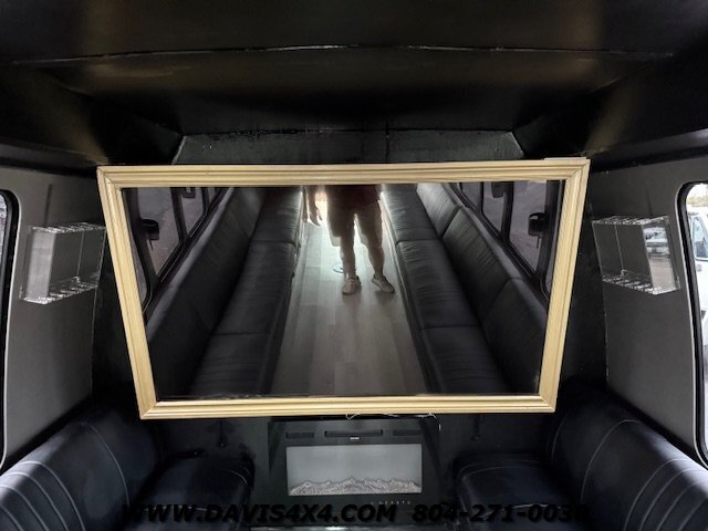2005 Ford E-350 Shuttle/Party Event Van Bus - Photo 29 - North Chesterfield, VA 23237