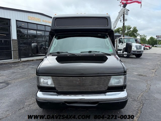 2005 Ford E-350 Shuttle/Party Event Van Bus - Photo 4 - North Chesterfield, VA 23237