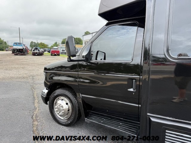 2005 Ford E-350 Shuttle/Party Event Van Bus - Photo 16 - North Chesterfield, VA 23237