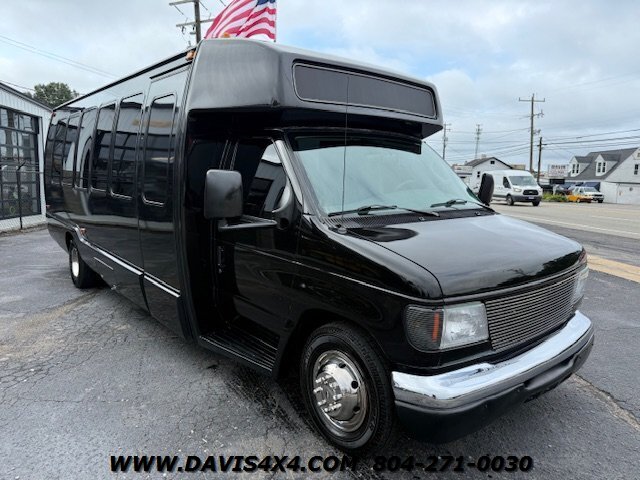 2005 Ford E-350 Shuttle/Party Event Van Bus - Photo 5 - North Chesterfield, VA 23237