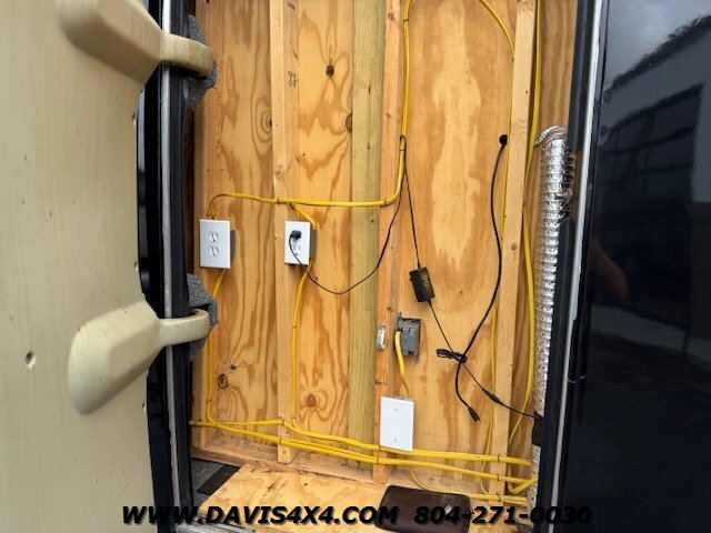 2005 Ford E-350 Shuttle/Party Event Van Bus - Photo 12 - North Chesterfield, VA 23237
