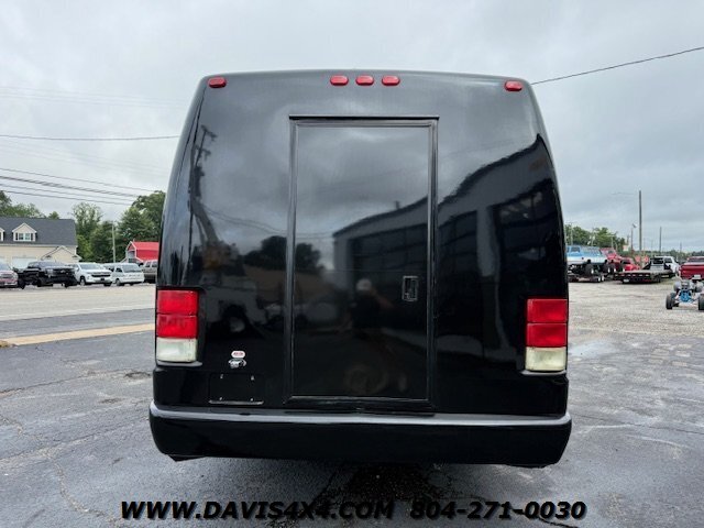 2005 Ford E-350 Shuttle/Party Event Van Bus - Photo 10 - North Chesterfield, VA 23237