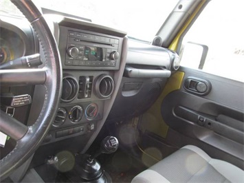 2007 Jeep Wrangler Unlimited X (SOLD)   - Photo 11 - North Chesterfield, VA 23237