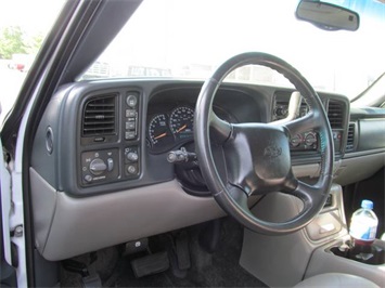 2002 Chevrolet Suburban 1500 LT (SOLD)   - Photo 19 - North Chesterfield, VA 23237